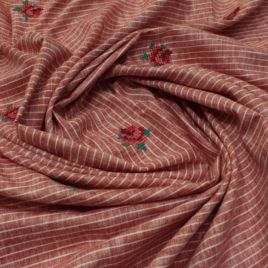 Rusty Red Round Roses on Stripes - 3.5 mtr