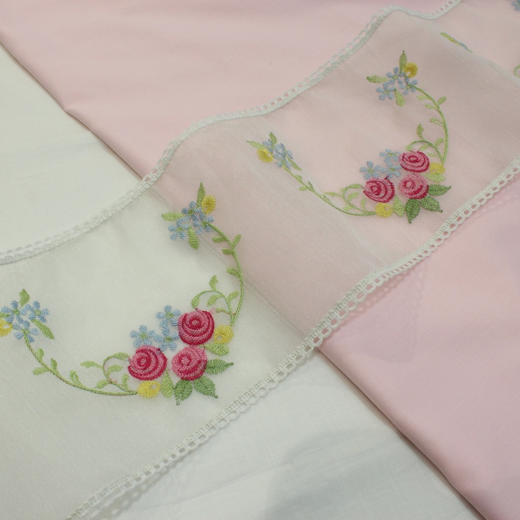 Elegant Curve Roses organza - 2 mtrs