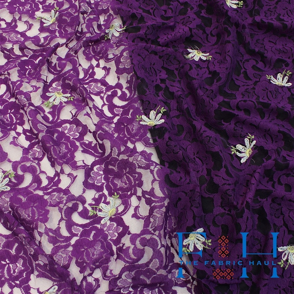 Half Daisy Emb Chantilly - 1 mtr