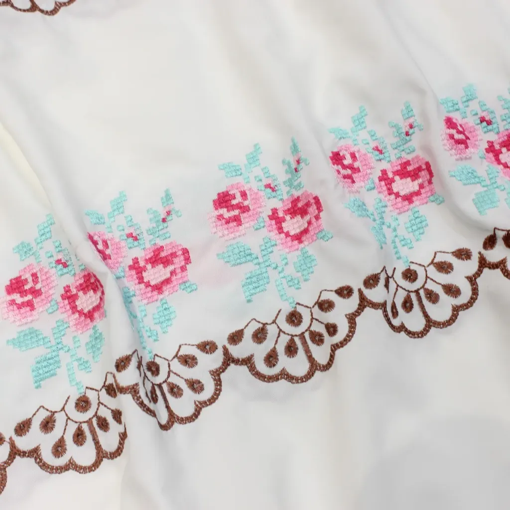 Classic Rose lace fabric - 1 mtr