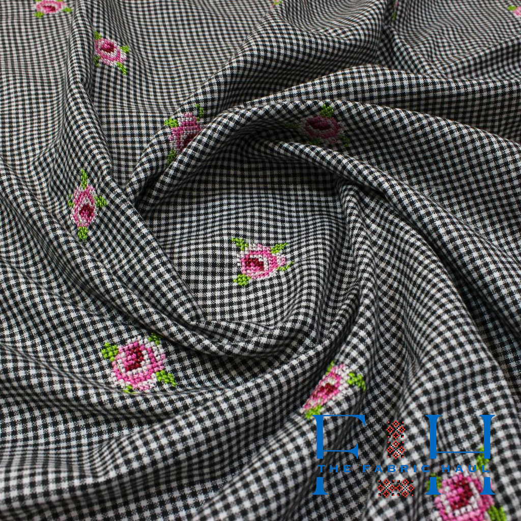 BW Check round Rose Fabric - 3.5 mtr