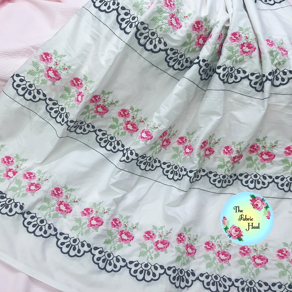 Rose lace fabric - 1 mtr