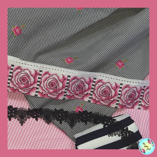 Classic Rose Block Lace - 4 mtr